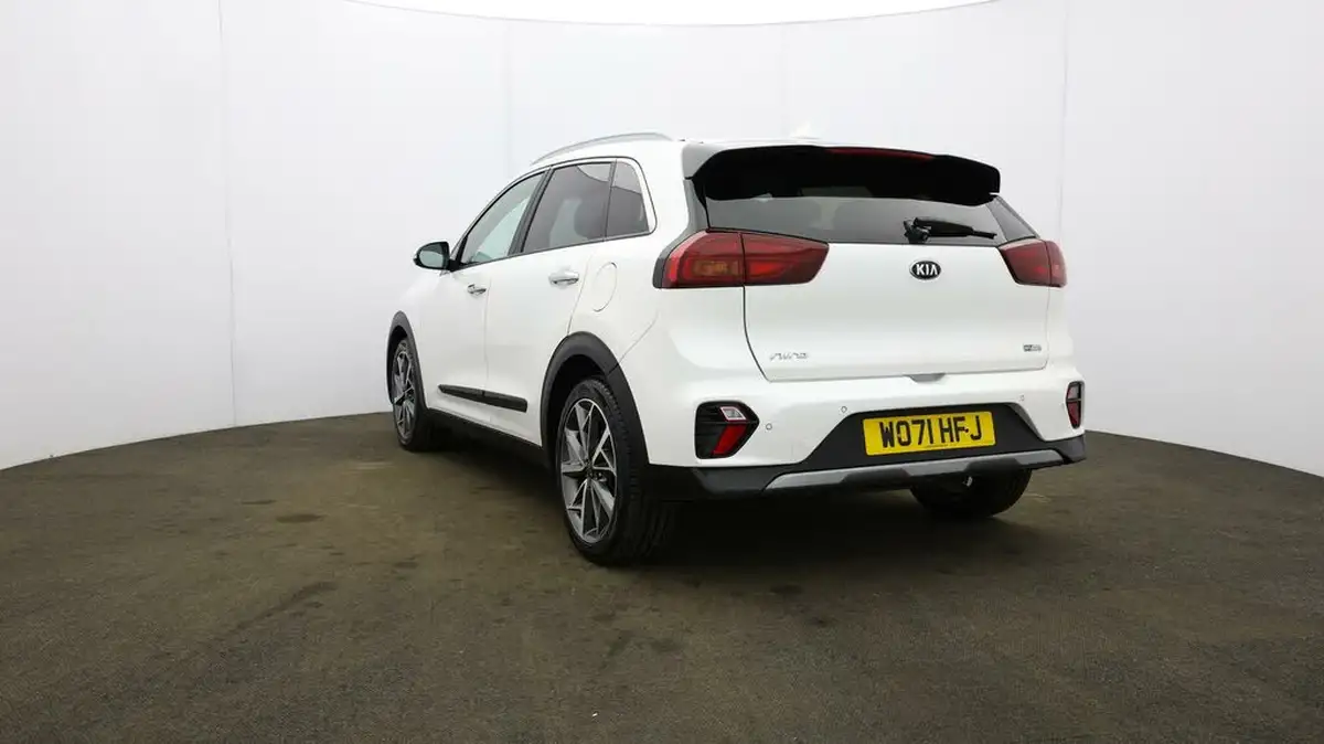 2021-kia-niro-16-gdi-4-132kwh-big-23