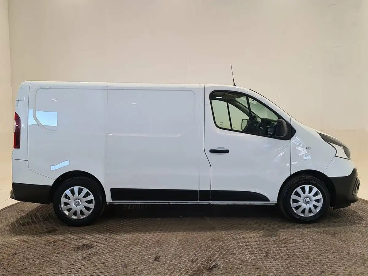 2021-renault-trafic-20dci-sl28-energy-120-business-big-24