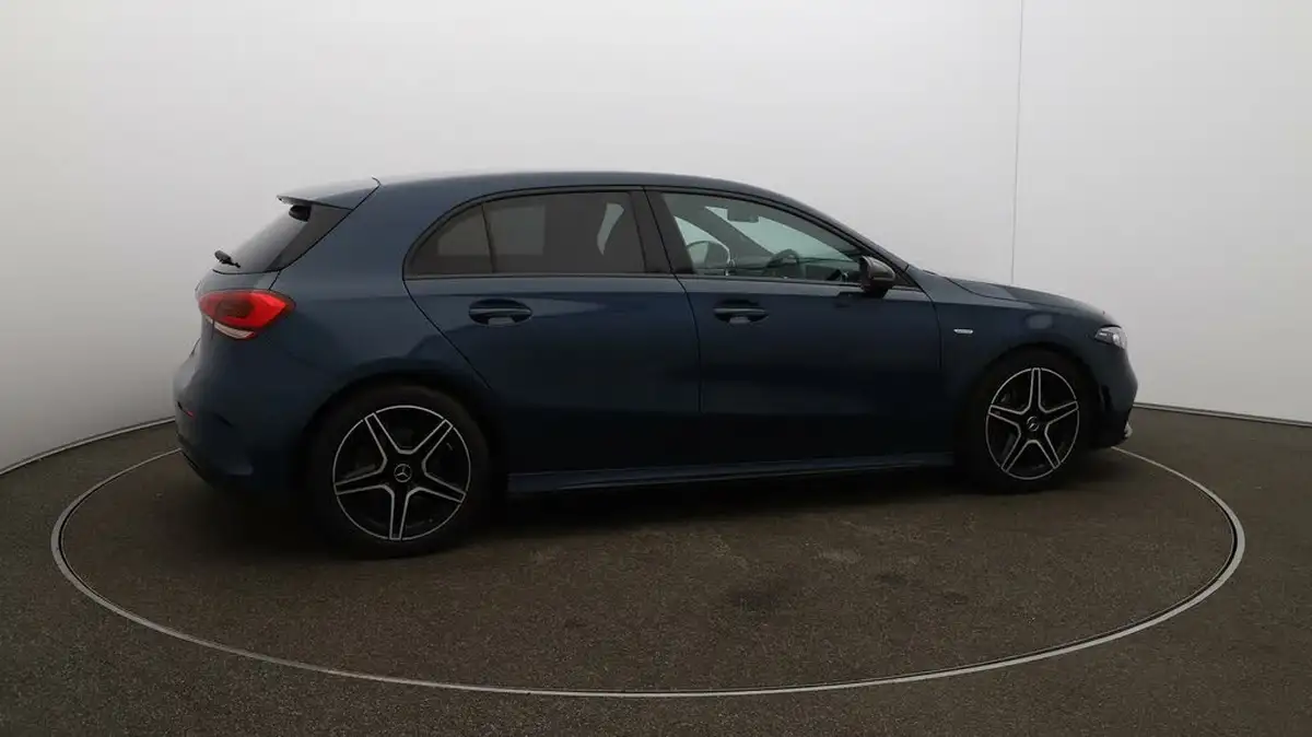 2022-mercedes-benz-a-class-13-a200-amg-line-executive-edition-hatchback-5d-7g-dct-big-43