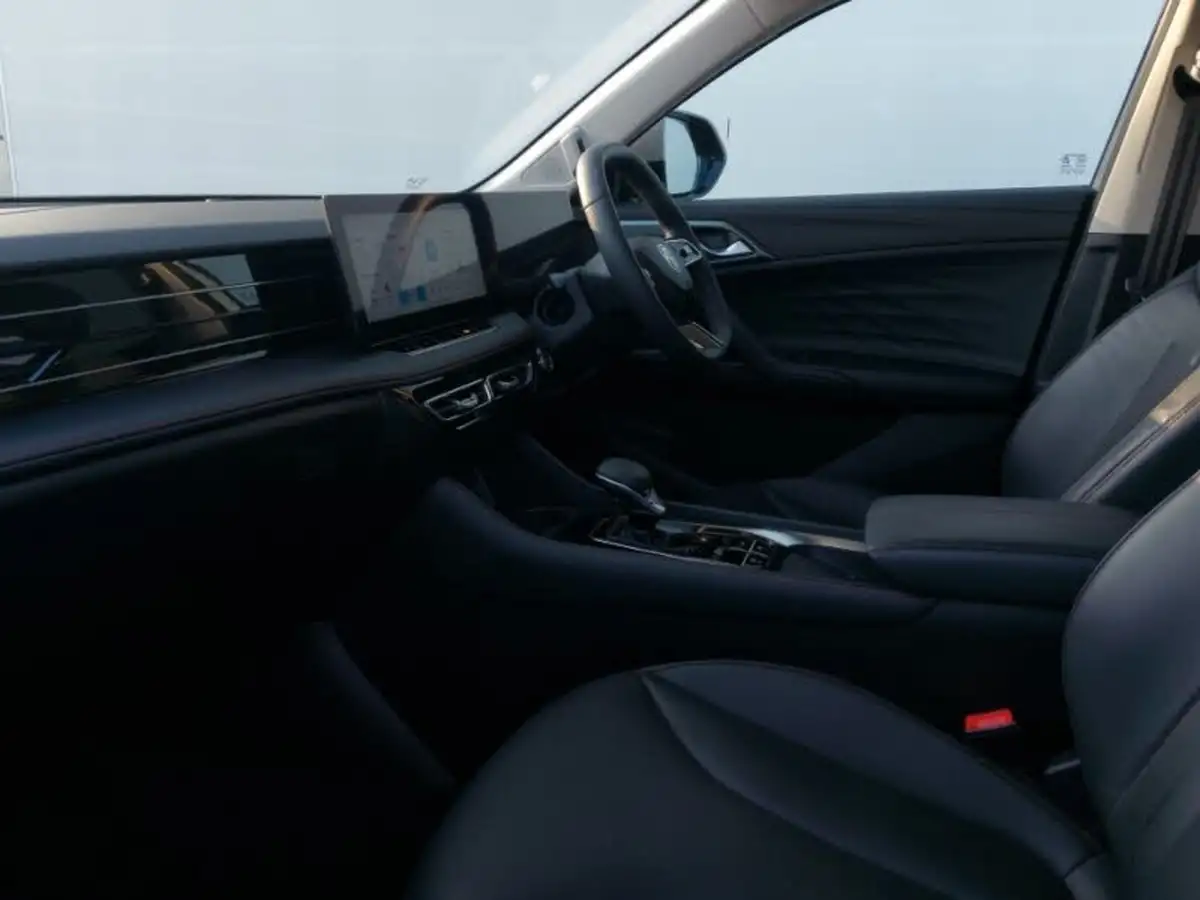 2024-mg-hs-15t-gdi-trophy-273ps-plug-in-hybrid-1496cc-auto-big-4