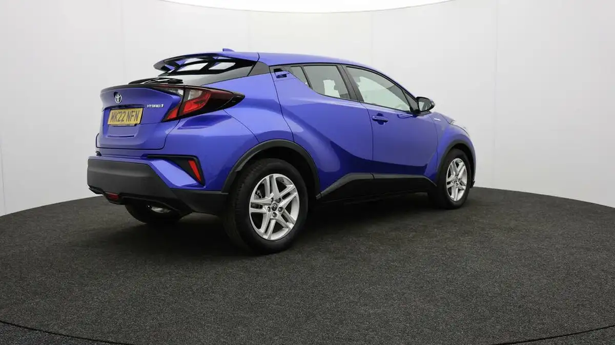 2022-toyota-c-hr-18-vvt-i-icon-big-26