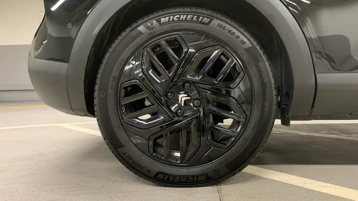 2024-citroen-c4-e-e-series-156ps-54kwh-big-14