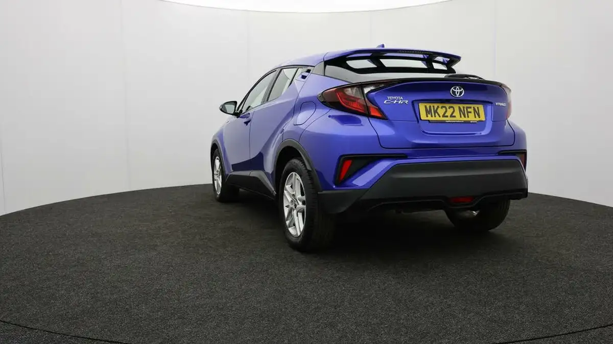 2022-toyota-c-hr-18-vvt-i-icon-big-74