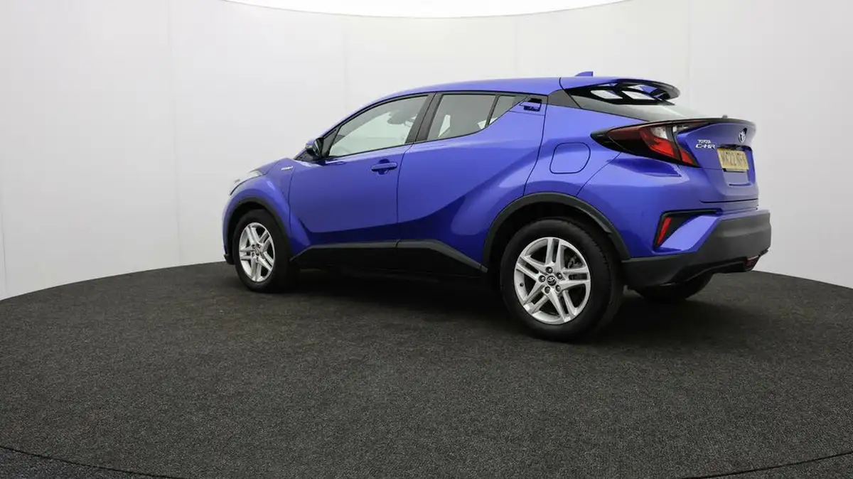 2022-toyota-c-hr-18-vvt-i-icon-big-4