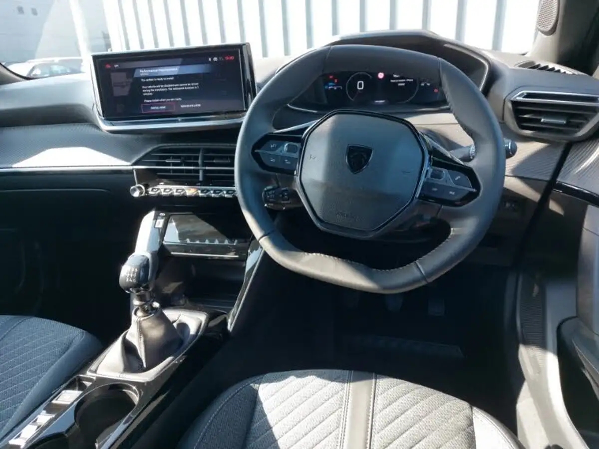 2024-peugeot-2008-suv-12-puretech-allure-130ps-big-6