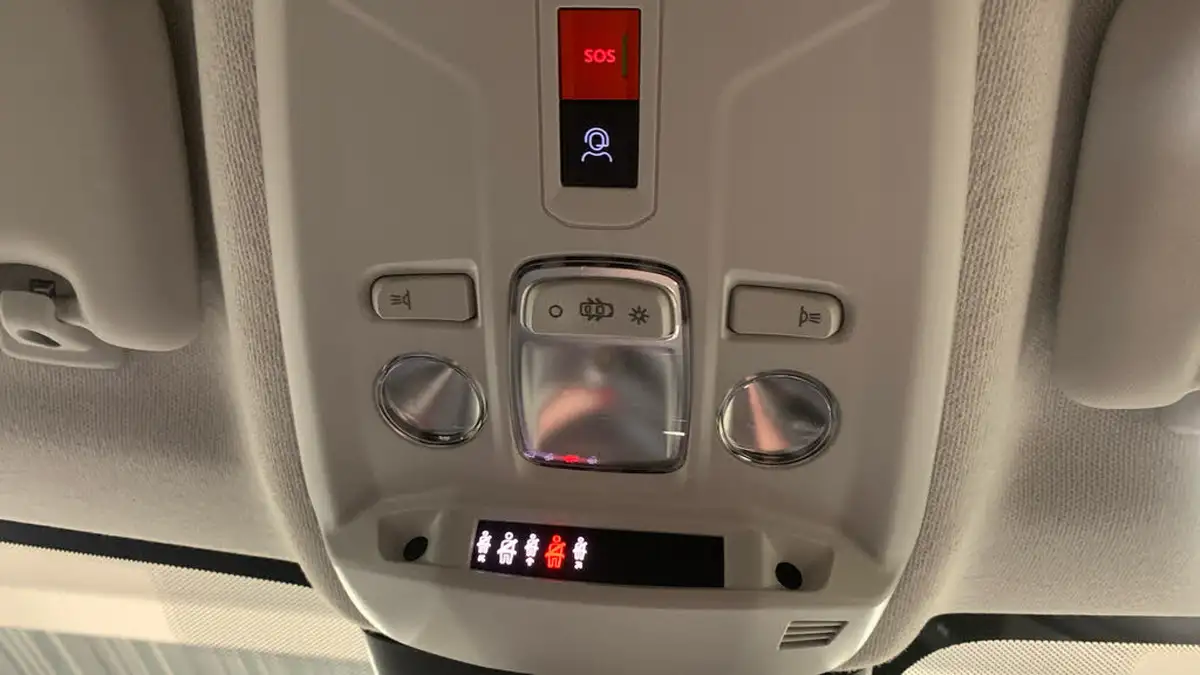 2024-citroen-c4-e-e-series-156ps-54kwh-big-38
