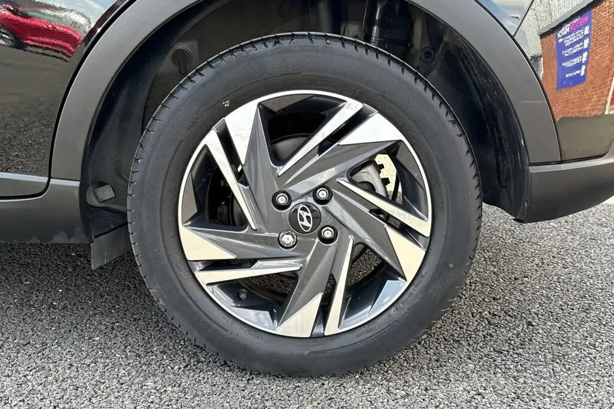 2021-hyundai-bayon-10-t-gdi-se-connect-dct-big-22