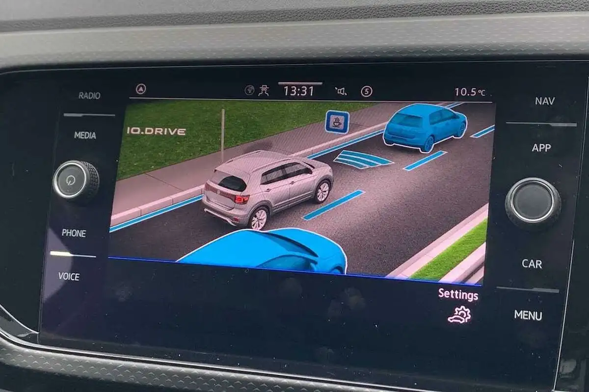 2022-volkswagen-t-cross-10-tsi-se-110ps-dsg-big-25