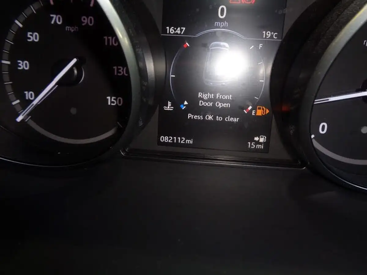2017-land-rover-discovery-sport-20td4-pure-edition-big-27