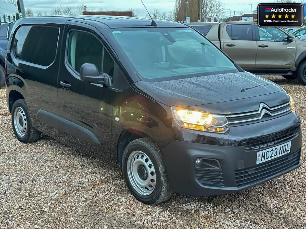 2023-citroen-berlingo-15-bluehdi-1000-enterprise-edition-130pseu6d-eat8-big-3