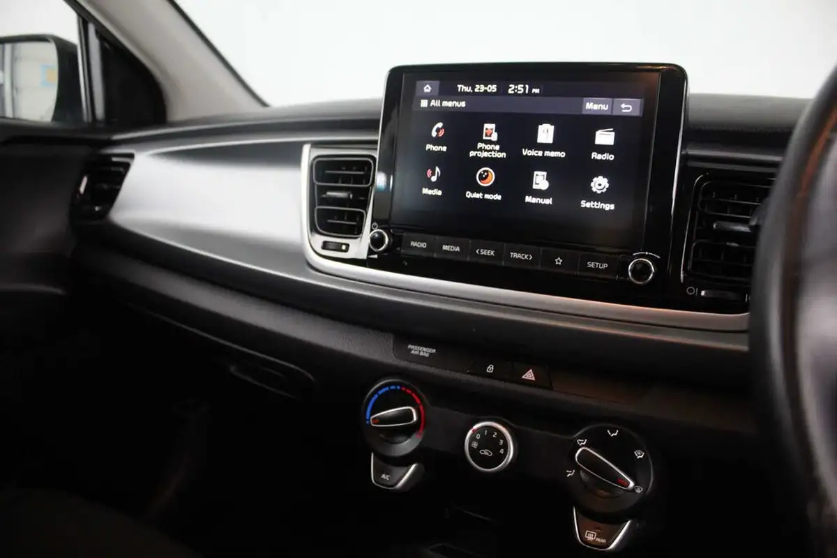 2023-kia-rio-10-t-gdi-2-big-36