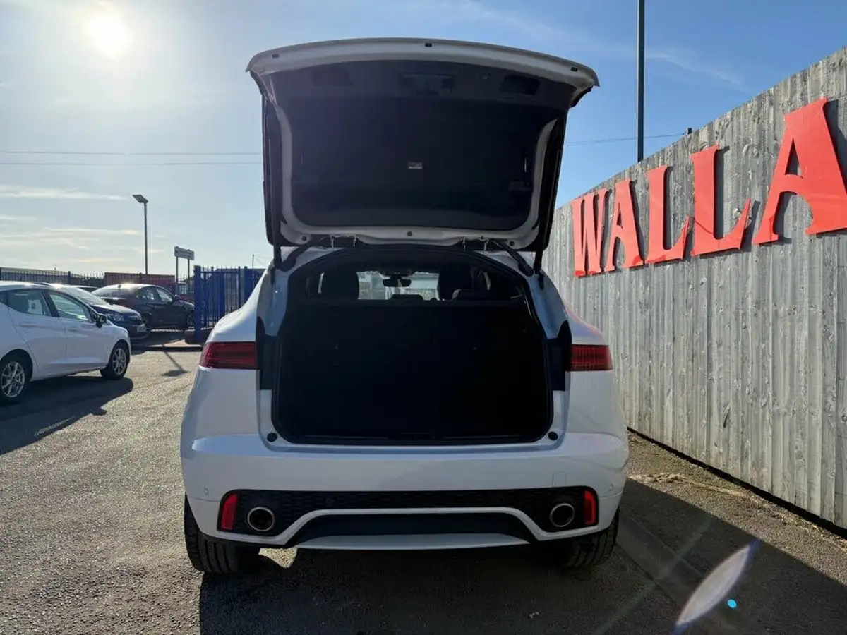 2020-jaguar-e-pace-20-i4d-chequered-flag-180ps-big-53