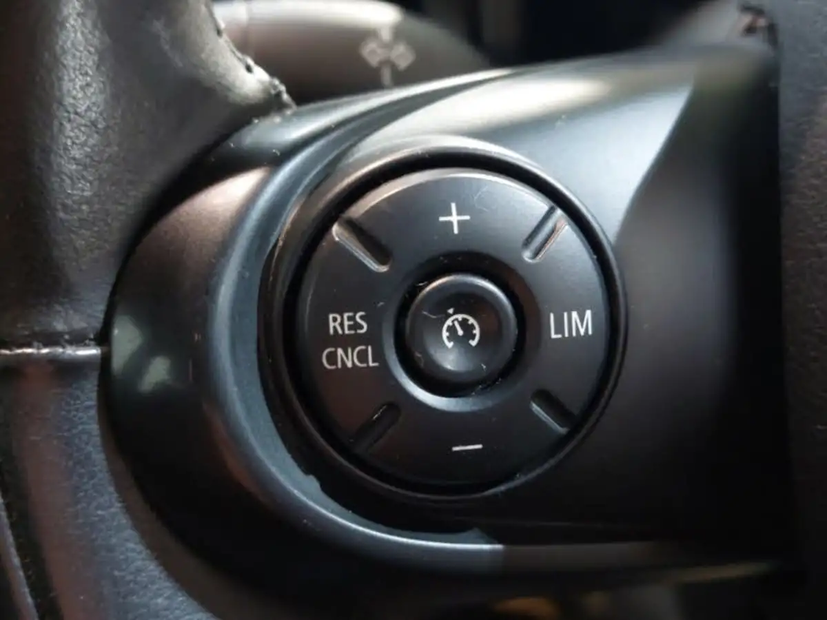 2018-mini-cooper-15-cooper-series-ii-ss-hatchback-5d-big-14