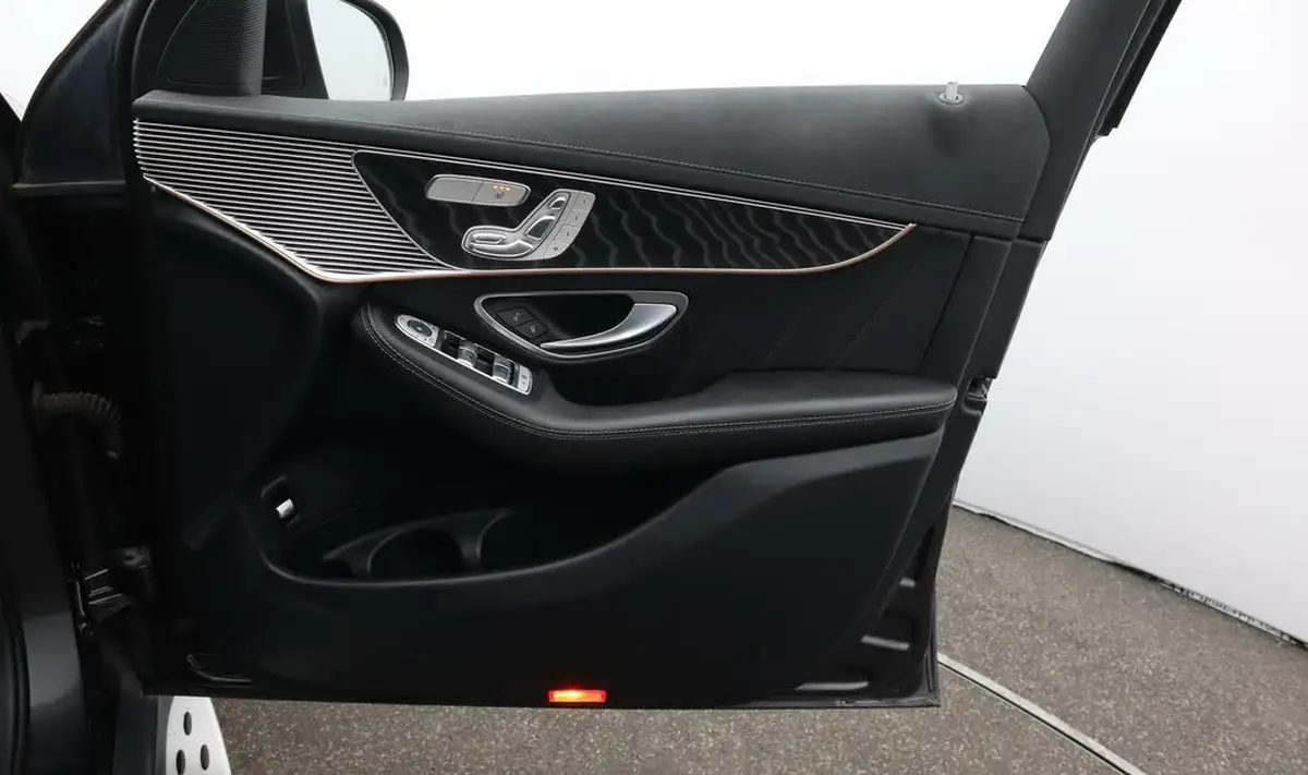 2022-mercedes-benz-eqc-e-eqc-400-amg-line-premium-plus-big-15