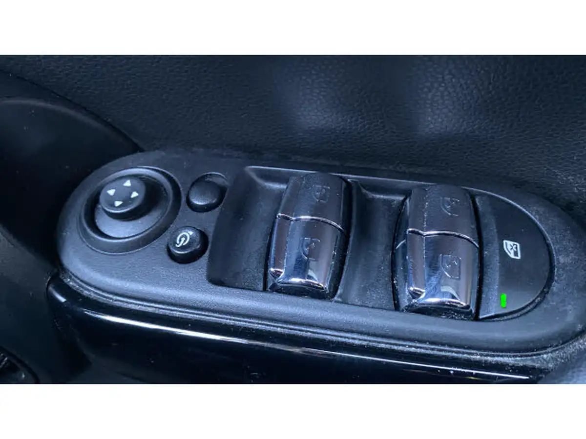 2021-mini-cooper-15-cooper-classic-hatchback-5d-big-42