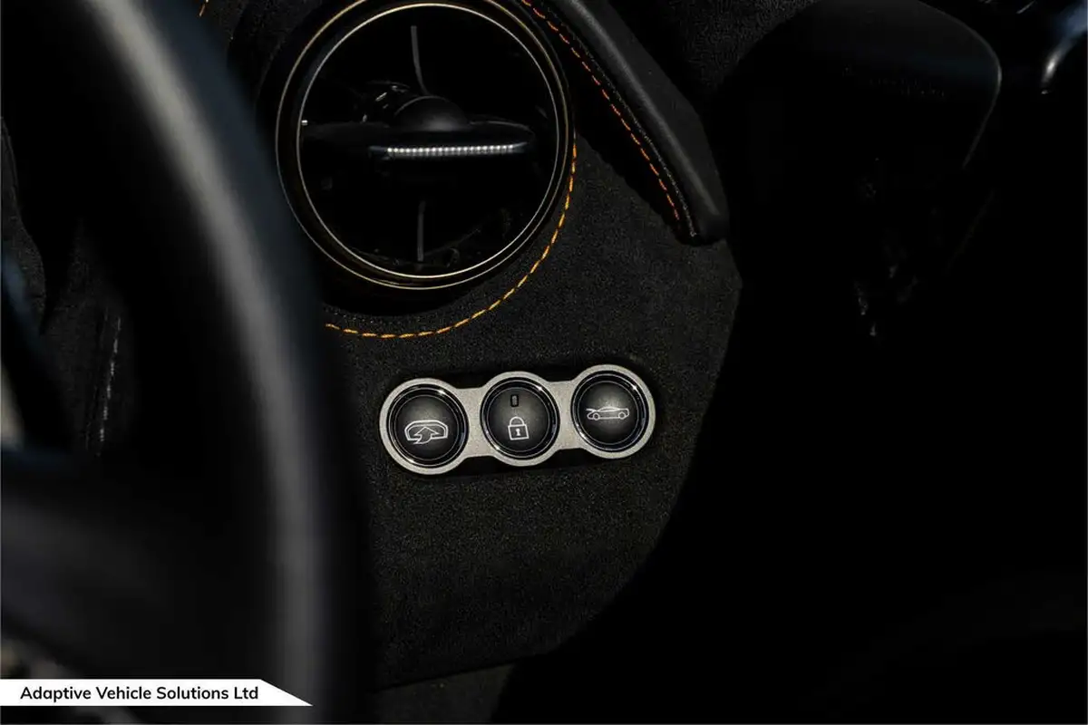 2021-mclaren-720s-40-coupe-luxury-big-43