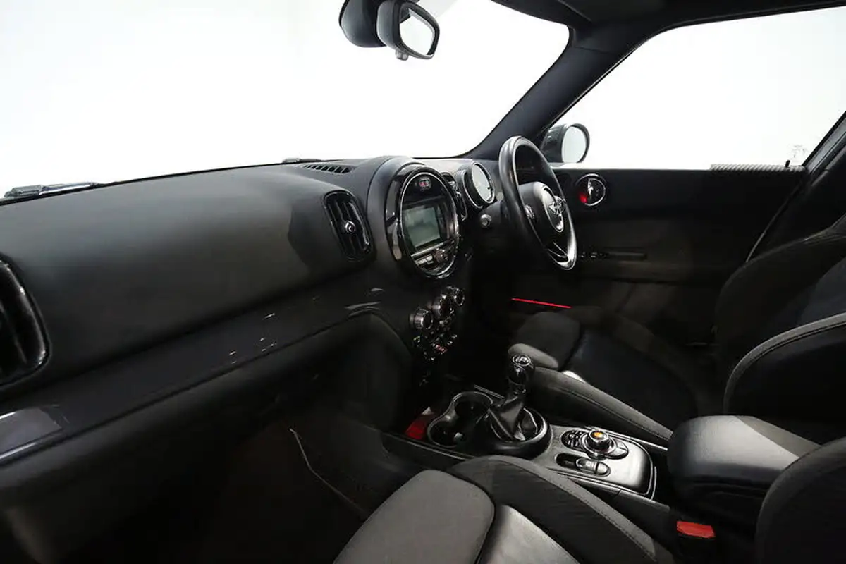 2017-mini-countryman-15-cooper-ss-big-20