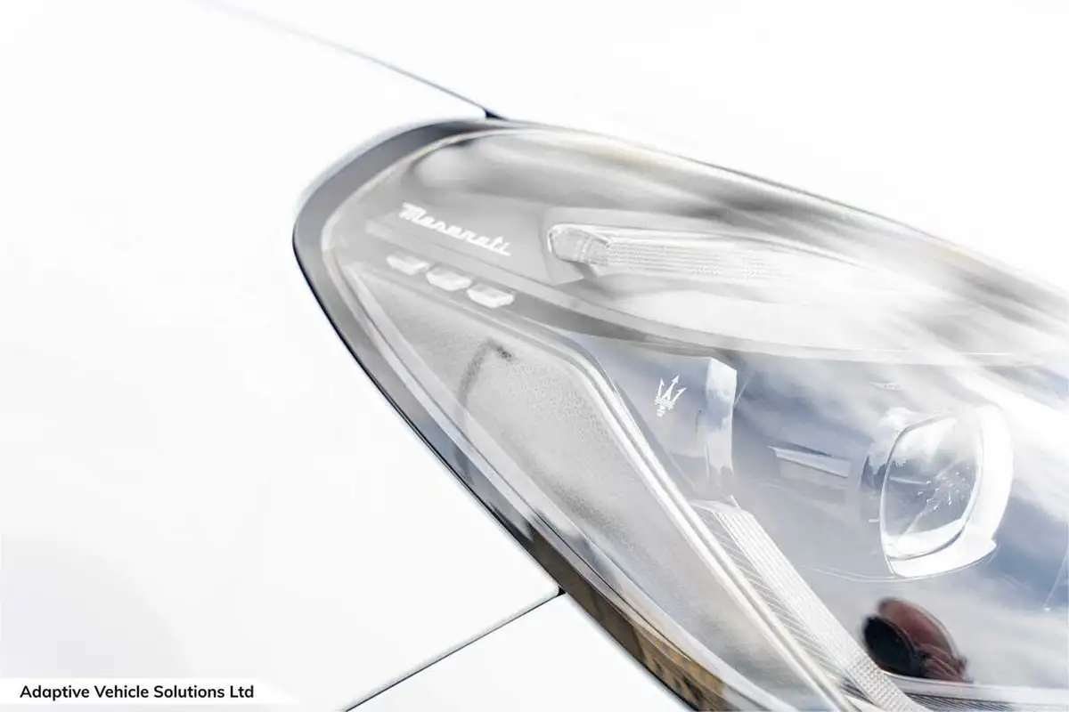 2023-maserati-grecale-30-trofeo-big-12