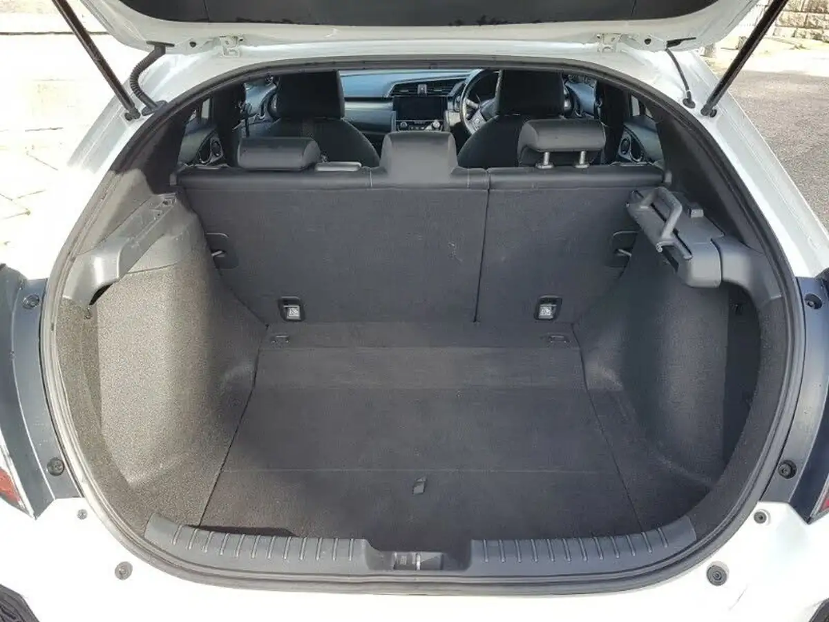 2019-honda-civic-10-vtec-turbo-sr-hatchback-5d-big-7