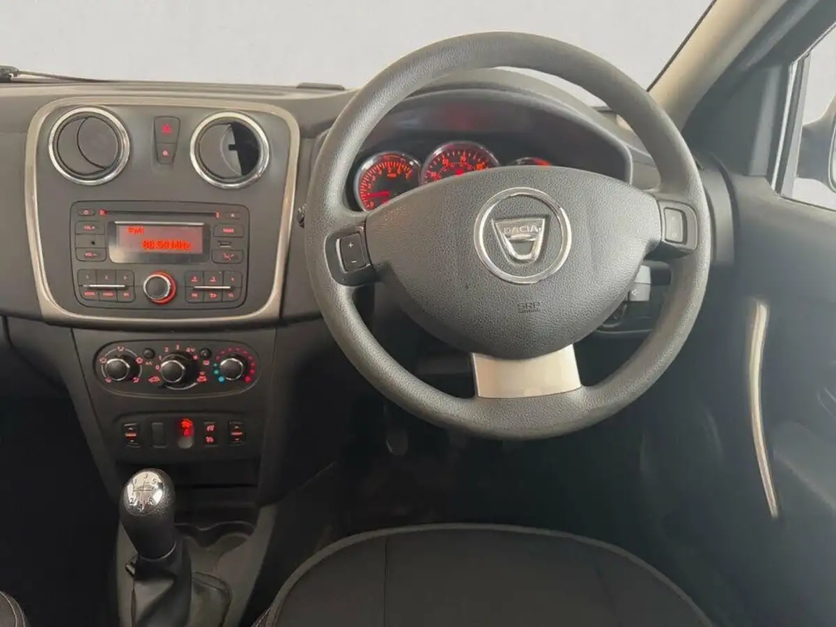2016-dacia-sandero-09-tce-laureate-big-21
