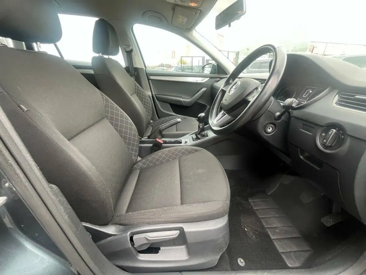 2018-skoda-octavia-big-10