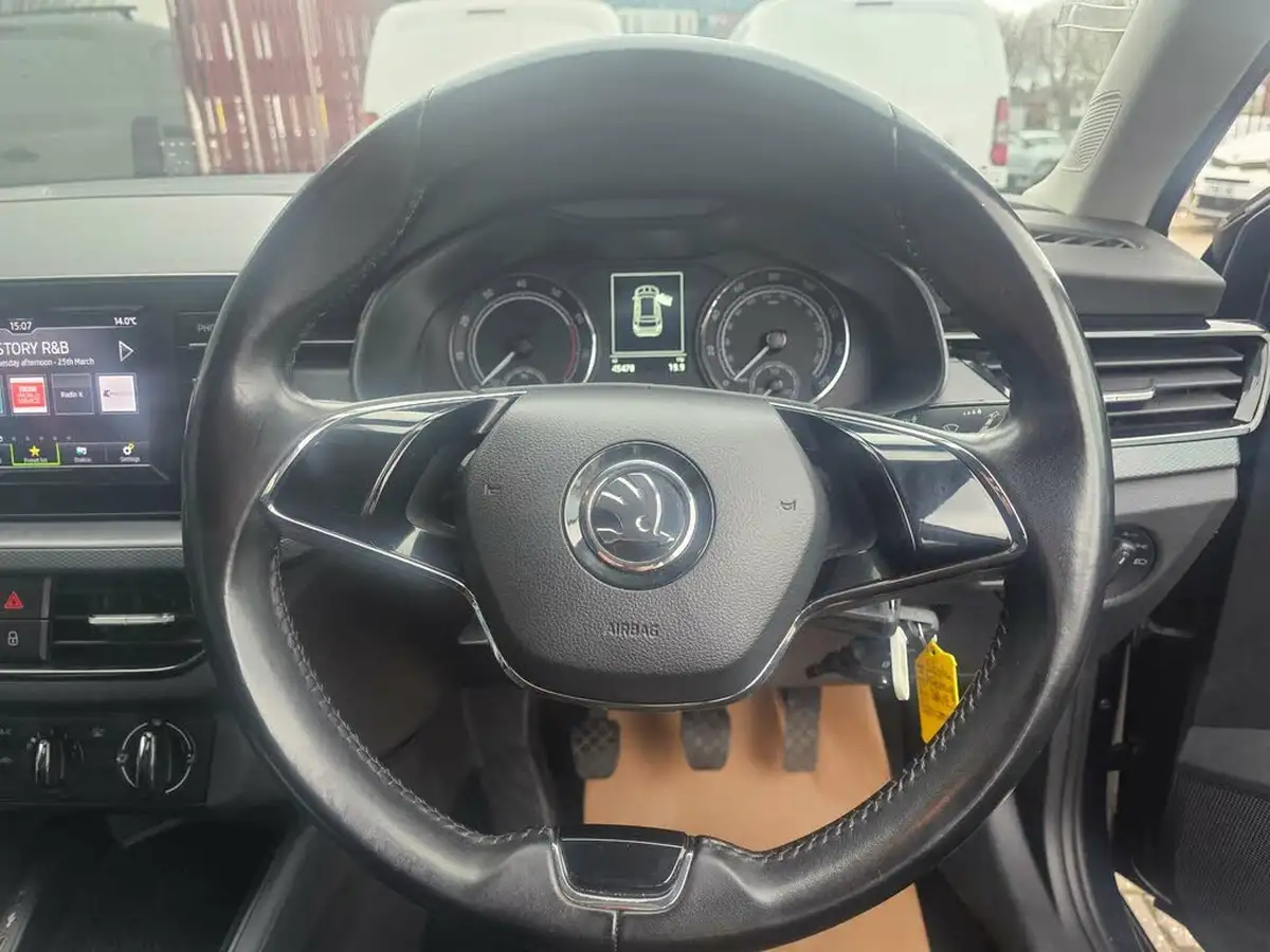 2020-skoda-kamiq-10-tsi-s-big-24
