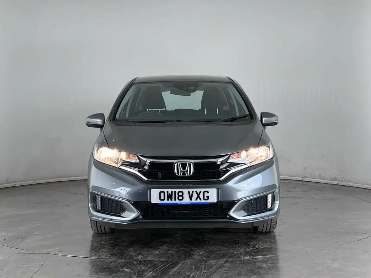 2018-honda-jazz-13-i-vtec-s-cvt-big-4