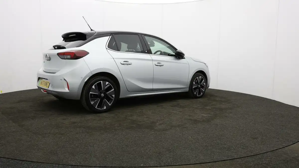 2022-vauxhall-corsa-e-elite-premium-big-25