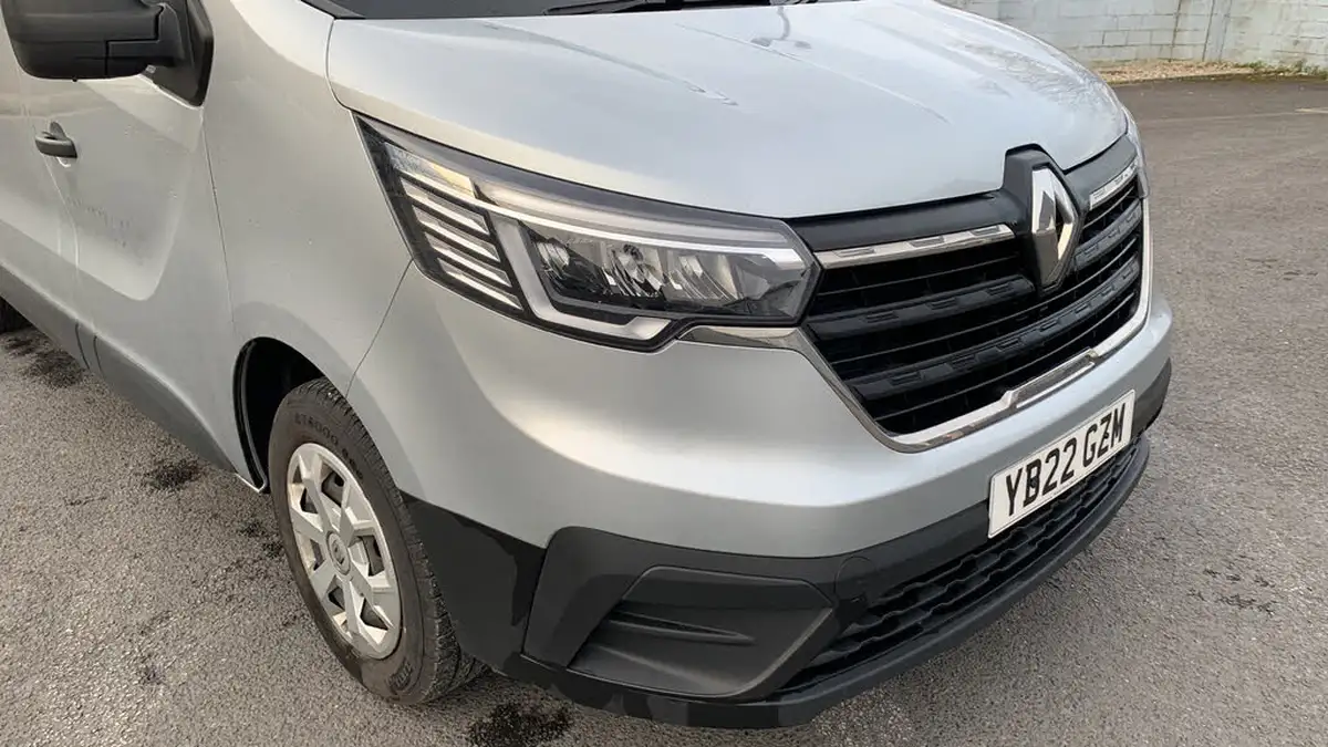 2022-renault-trafic-20dci-ll30-130-business-panel-big-39