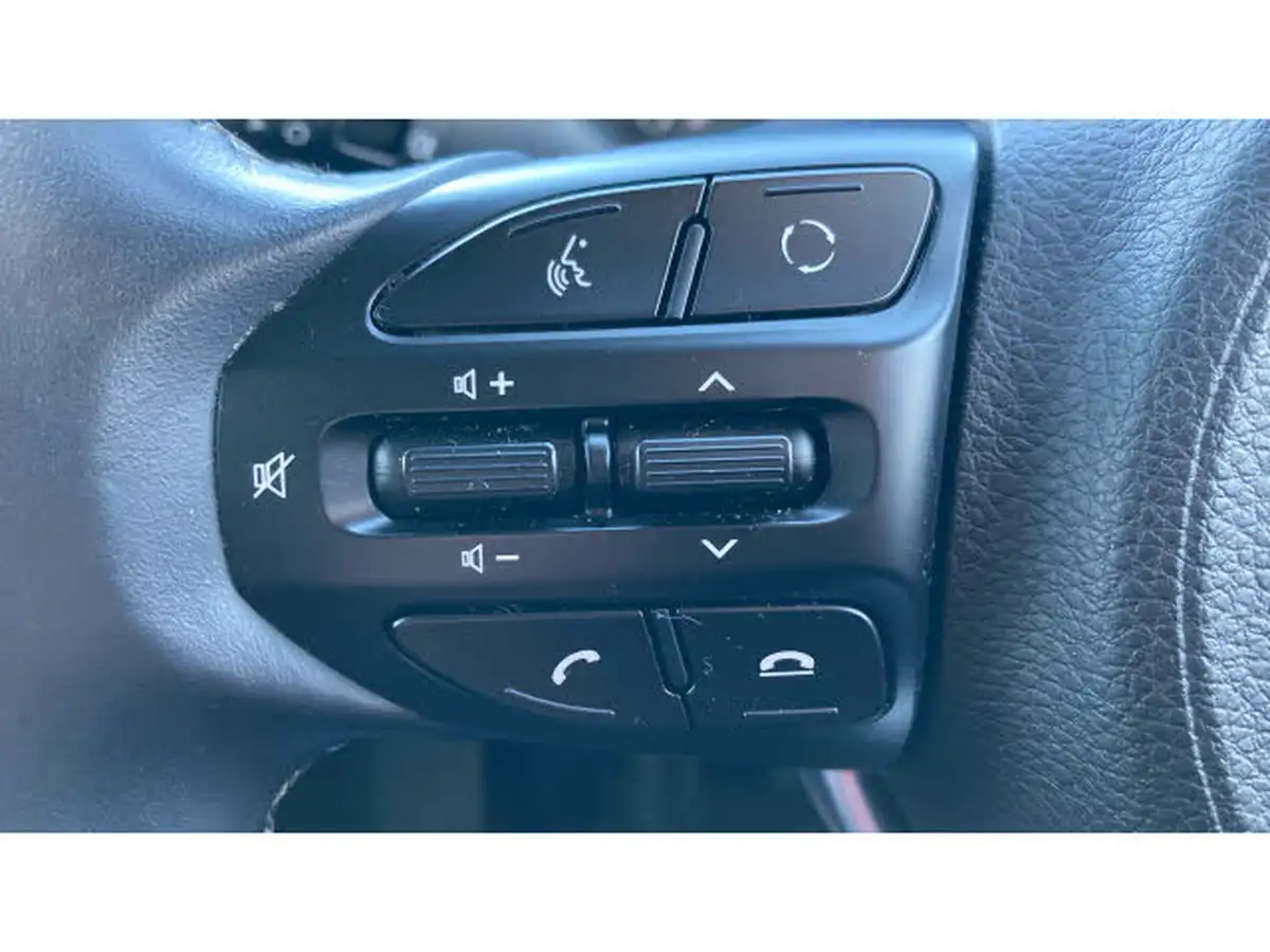 2020-kia-rio-125-2-big-24
