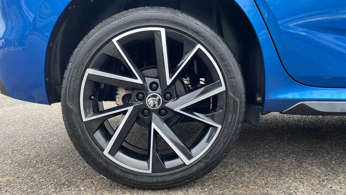 2023-skoda-kamiq-10-tsi-monte-carlo-110ps-dsg-big-18