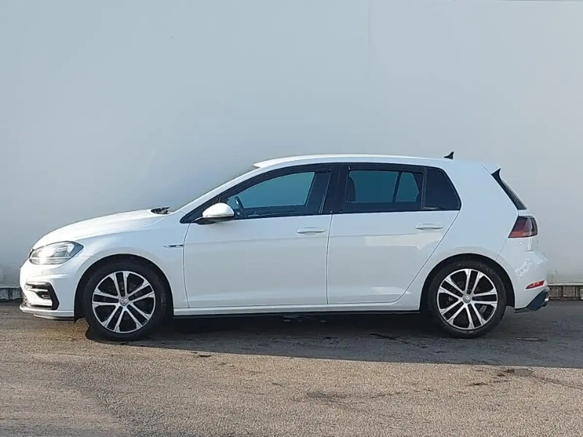 2018-volkswagen-golf-15-tsi-r-line-ss-5d-dsg-big-3