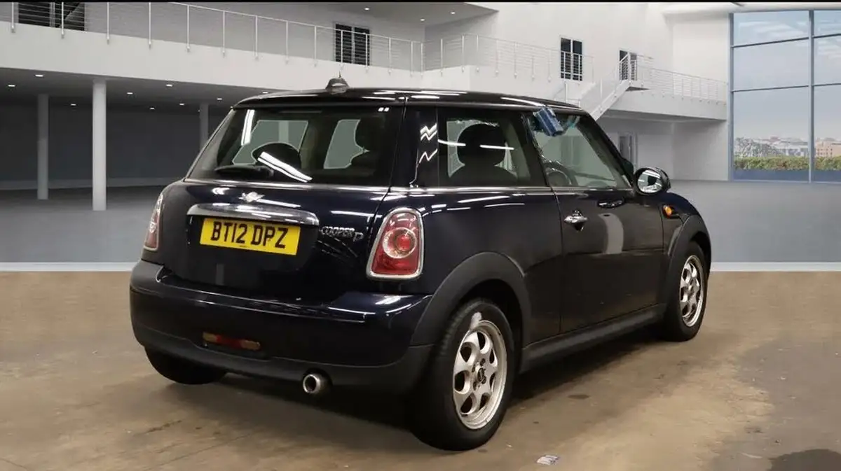 2012-mini-cooper-16td-cooper-d-112bhp-hatchback-3d-big-4