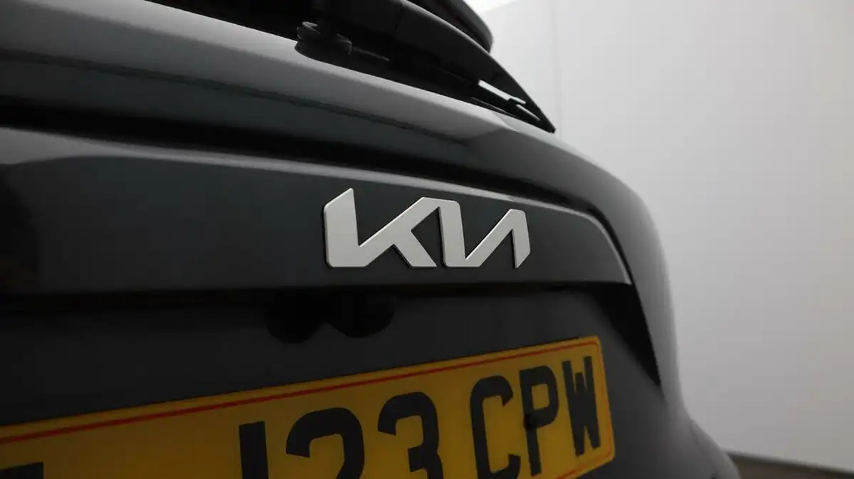 2022-kia-e-niro-ev-3-big-22