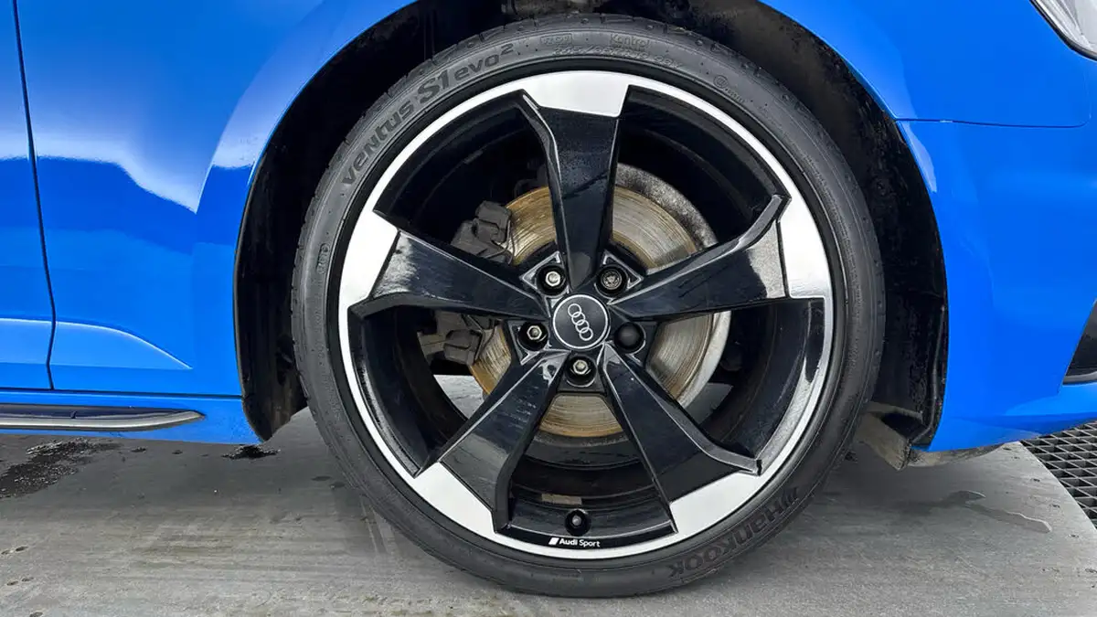 2019-audi-a4-20-35-tfsi-black-edition-big-28
