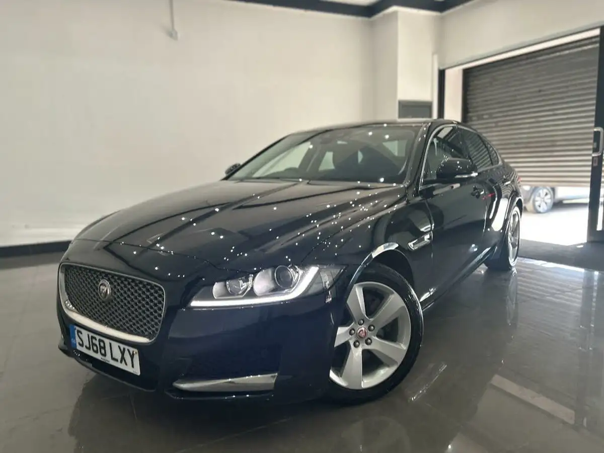 2018-jaguar-xf-20td-portfolio-180ps-awd-saloon-4d-1999cc-auto-big-9