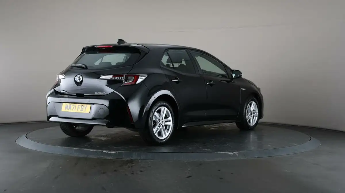 2022-toyota-corolla-18-vvt-i-icon-tech-trk-hatchback-5d-big-59