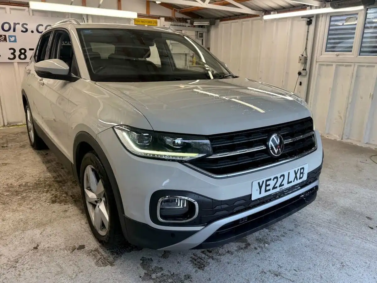 2022-volkswagen-t-cross-10-tsi-sel-dsg-big-10