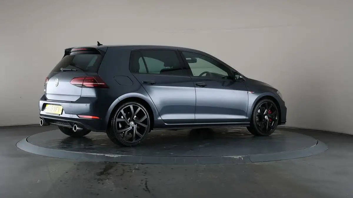 2018-volkswagen-golf-20-tsi-gti-performance-ss-5d-dsg-big-56