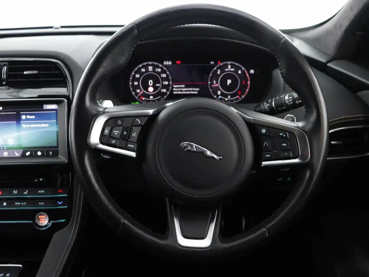 2020-jaguar-f-pace-20-i4d-chequered-flag-240ps-big-9