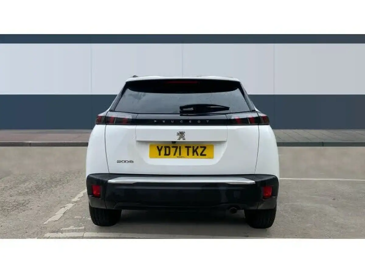 2022-peugeot-2008-suv-12-puretech-allure-premium-100bhp-big-5