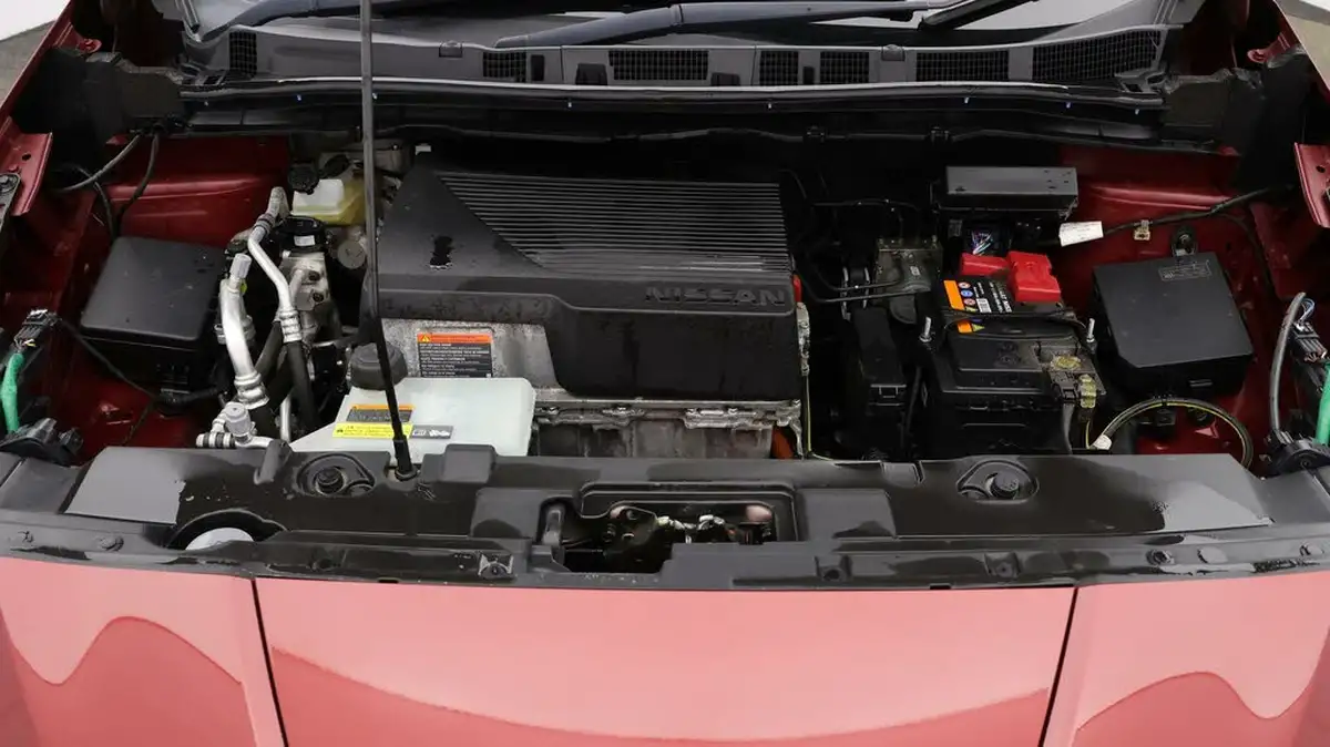 2019-nissan-leaf-e-n-connecta-big-18