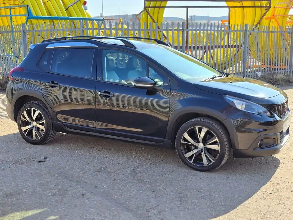 2017-peugeot-2008-suv-12-puretech-gt-line-110bhp-eat6-big-13