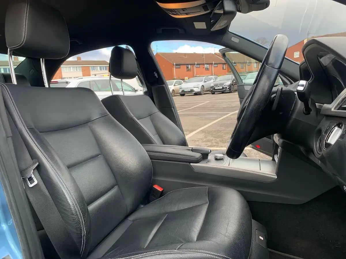 2010-mercedes-benz-e-class-30td-e350-sport-big-11
