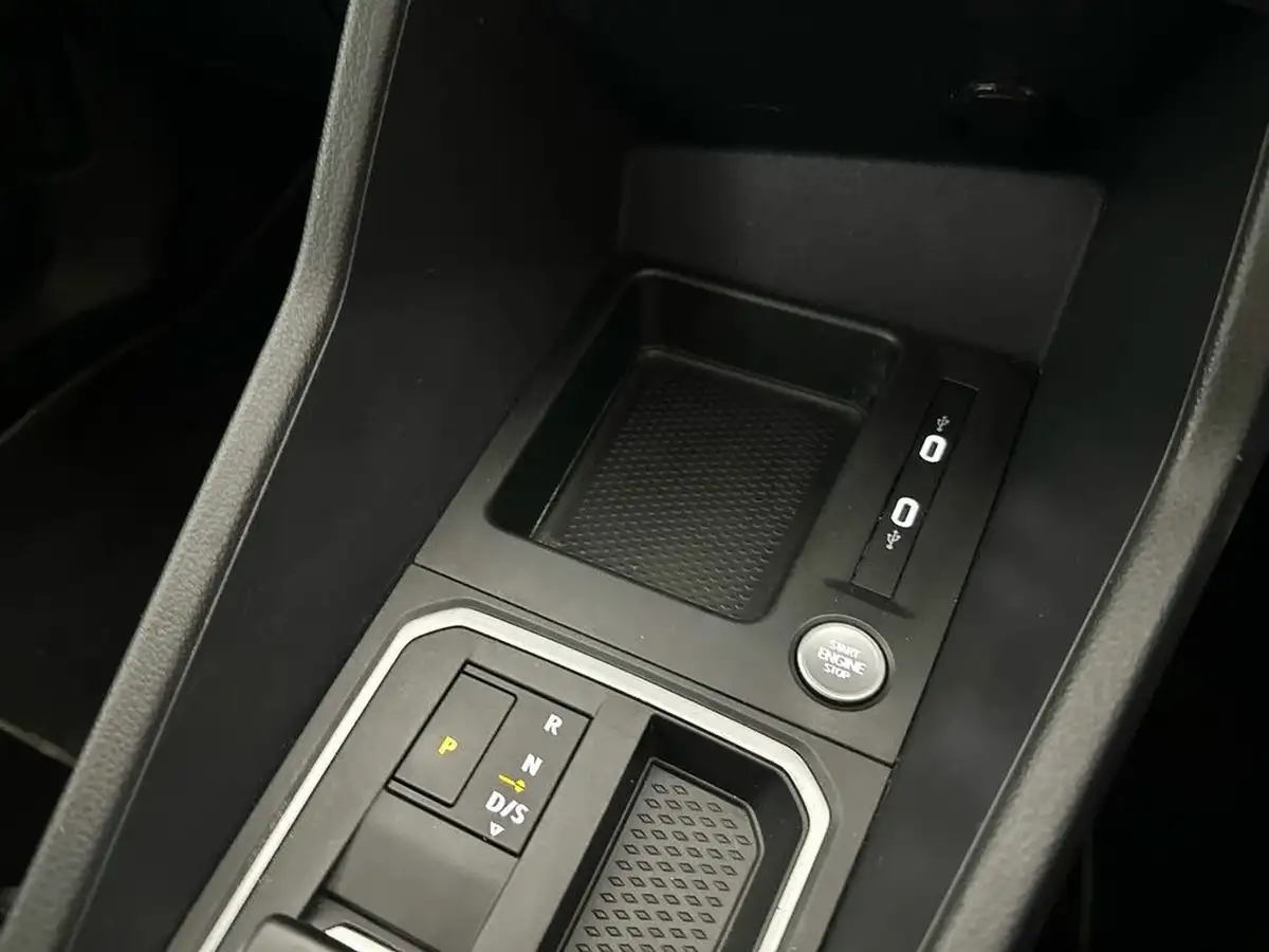 2022-ford-tourneo-connect-20-titanium-123ps-auto-big-27