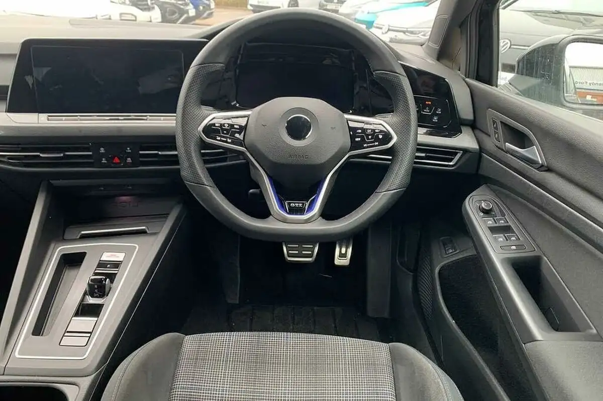 2021-volkswagen-golf-14-tsi-gte-big-12