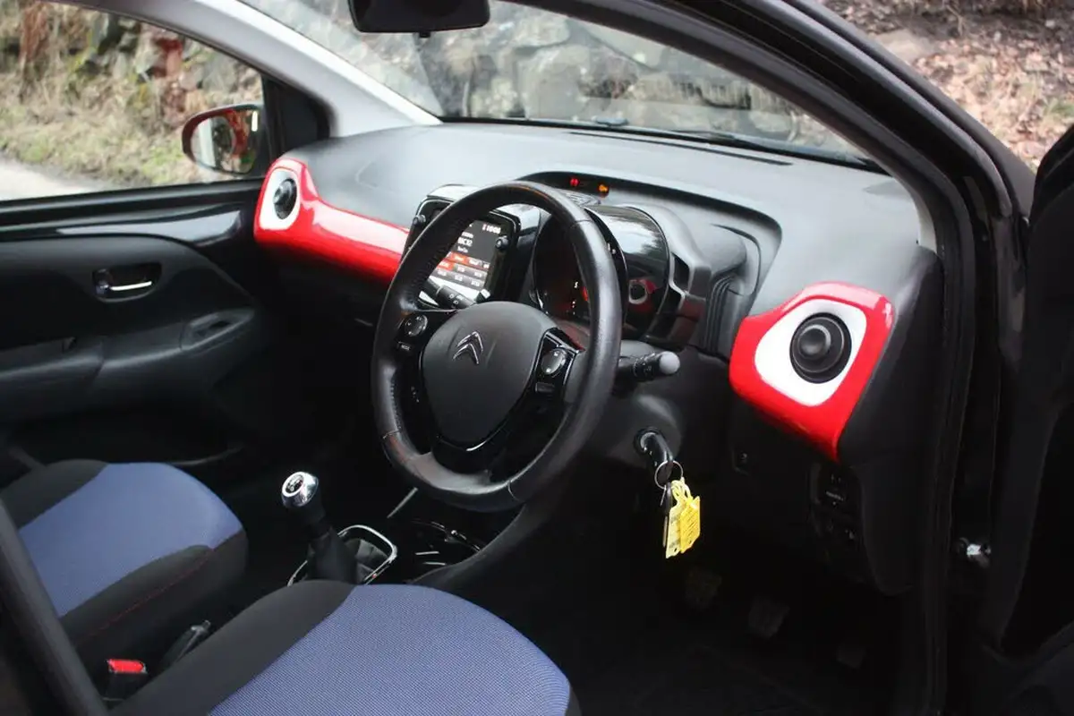 2021-citroen-c1-10-vti-jcc-big-14