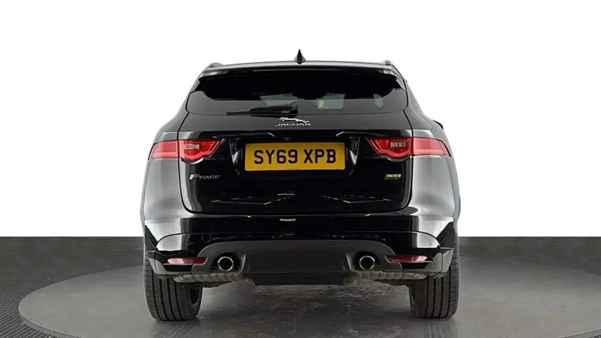 2019-jaguar-f-pace-30td-300-sport-big-4