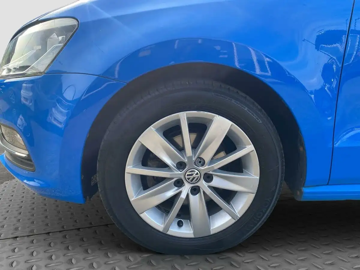 2015-volkswagen-polo-12-tsi-se-5d-big-25