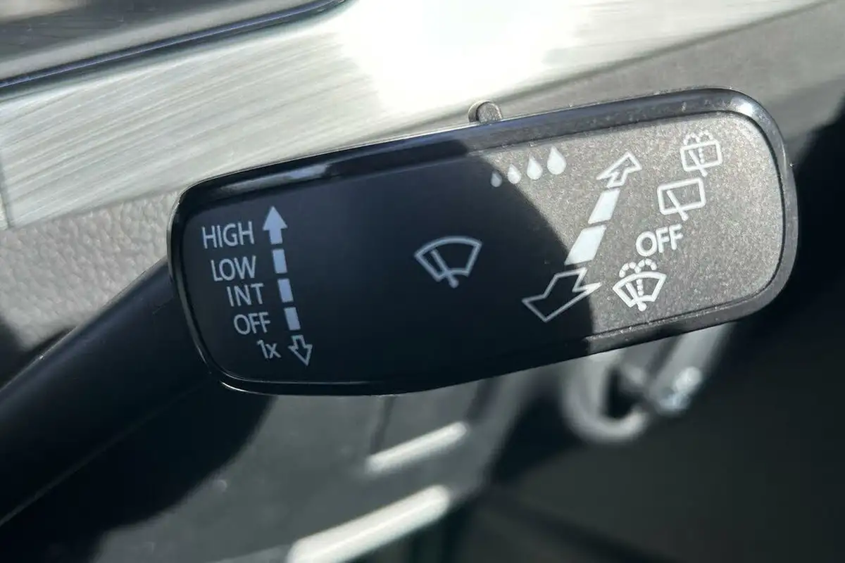 2022-skoda-superb-20tdi-se-technology-estate-dsg-big-59